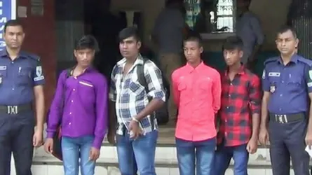 ভারতে আটক থাকার পর হিলি দিয়ে দেশে ফিরেছে ৪ শিশু-কিশোর