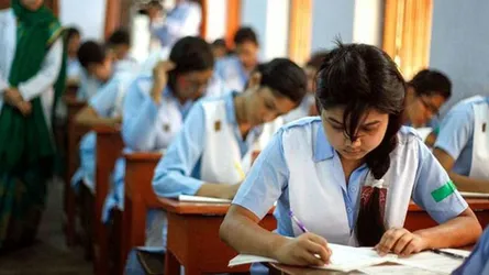 পাশের হারে এগিয়ে মেয়েরা