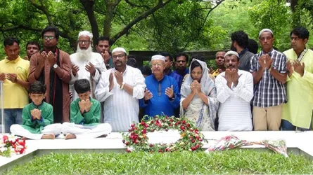হুমায়ুন স্মরণে ক্যান্সার হাসপাতাল, কী ভাবছেন শাওন
