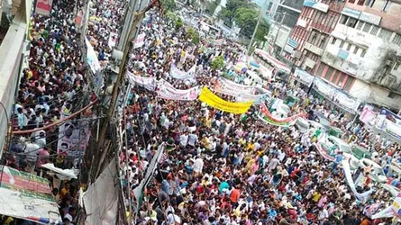 নয়া পল্টনে ব্যাপক জনসমাগম