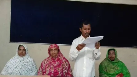 যশোরে এক নারীকে বাড়ি থেকে উচ্ছেদ চক্রান্তের অভিযোগ