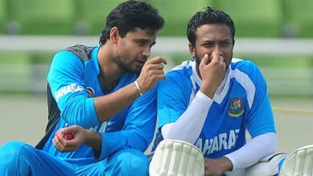 রাজনীতিতে সাকিব - মাশরাফি