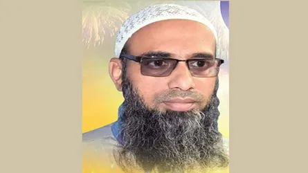 ফেনসিডিলসহ আটক ওলামা লীগের কেন্দ্রীয় নেতা