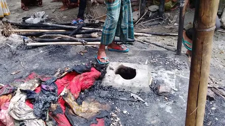 এখনো সাহায্য পাননি পীরগাছায় অগ্নিকাণ্ডে ক্ষতিগ্রস্তরা