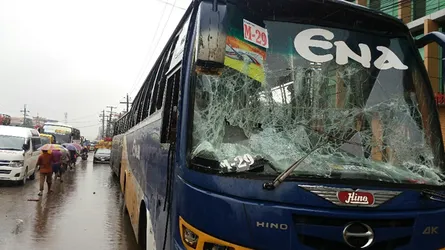 দুই বাসের প্রতিযোগিতা, চাকায় পিষ্ট হলো মেডিক্যাল কলেজের ছাত্র