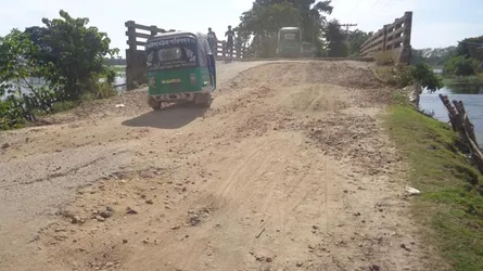 সাচনাবাজার-সুনামগঞ্জ সড়কের বেহাল দশা