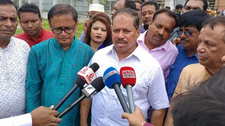নির্বাচনের মাঠ ছাড়ছি না : সরোয়ার