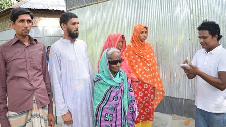 দুঃসহ জীবনের গল্প : একই পরিবারের পাঁচ দৃষ্টিহীন