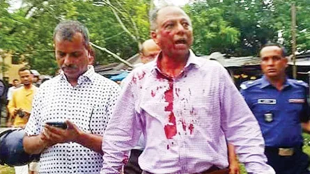 আদালত প্রাঙ্গণেও নিরাপত্তা নেই