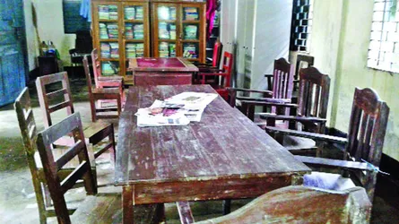 পাবলিক লাইব্রেরির সুবিধা পাচ্ছেন না  মিরসরাইয়ের লোকজন