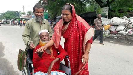 ‘মুক্তিযুদ্ধ করেও পথে-প্রান্তরে হাত পাত্তে হচ্ছে’