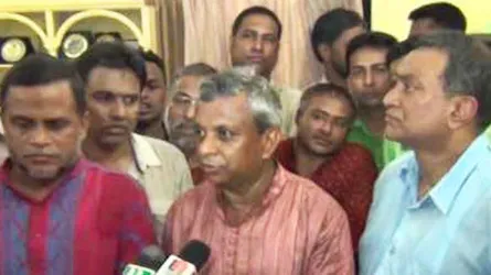 রাতেই নৌকার পক্ষে সিল মেরে বাক্স ভরে রাখা হয়েছে: আরিফুল হক চৌধুরী