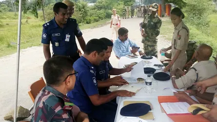 ভারতে কারাভোগ শেষে দেশে ফিরলো শিশুসহ ৫২ বাংলাদেশি