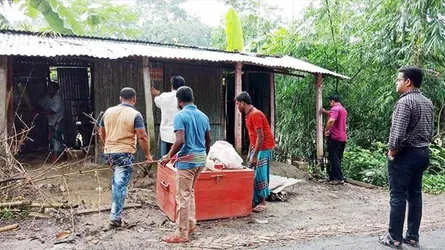 অবৈধভাবে দখলকৃত শ্মশানের জায়গা মুক্ত করলো প্রশাসন
