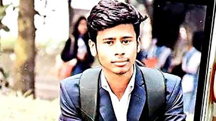 রাজিবকে কবরে রেখেই ঢাকায় ছুটলেন মা