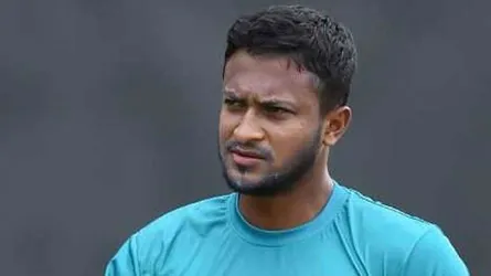 শিক্ষার্থীদের ক্লাসে ফেরার অনুরোধ সাকিবের