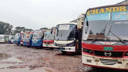 মাদারীপুরে অনির্দিষ্টকালের জন্য দূরপাল্লার বাস চলাচল বন্ধ