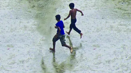 এমন বর্ষার দিনে
