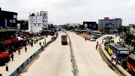 পরিবহন ধর্মঘটে অচল ঢাকা-চট্টগ্রাম মহাসড়ক
