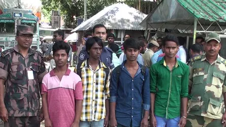 ভারতে আটক থাকার পর দেশে ফিরেছে ৪ শিশু-কিশোর
