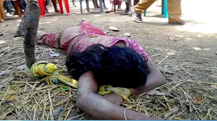 খুঁটিতে বেঁধে গৃহবধূকে বর্বর নির্যাতন