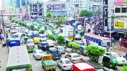 গণপরিবহন সঙ্কটে নগরবাসীর ভোগান্তি
