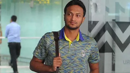 দেশে ফিরেছেন সাকিবরা