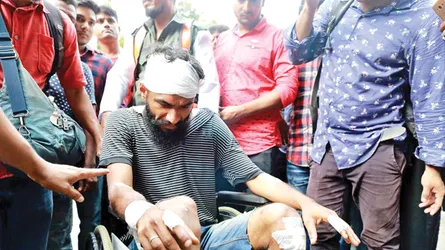 মিডিয়ার রাঙানো চশমায় কতটা লাভ হলো
