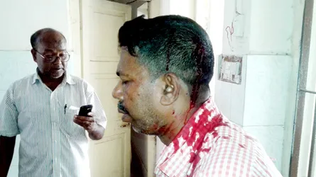 অবৈধ বালু উত্তোলনের ছবি তোলায় সাংবাদিক গুরুতর জখম
