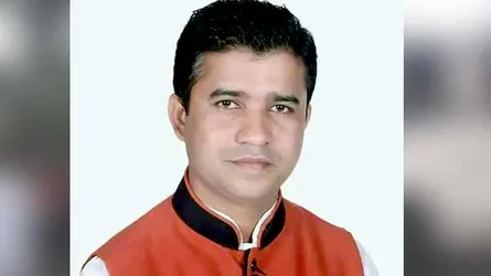 পুলিশকে লাঞ্চিত করায় শ্রমিক লীগ নেতা শ্রীঘরে