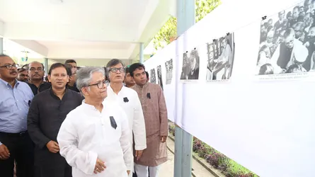 শোক দিবসে ডুজা’র আলোকচিত্র প্রদর্শনী