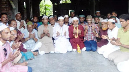 খালেদা জিয়ার জন্মদিন উপলক্ষে গাবতলীতে দোয়া মাহফিল অনুষ্ঠিত