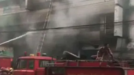 পাবনায় বহুতল ভবনে আগুন, ৩ কোটি টাকার সম্পদ ছাই