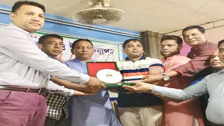 মিরসরাইয়ে আওয়ামীলীগ নেতাকে সংবর্ধনা