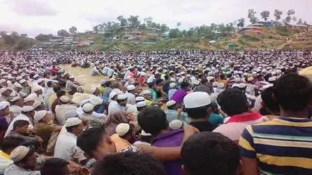 ফিরিয়ে নেয়ার দাবিতে রোহিঙ্গাদের বিক্ষোভ