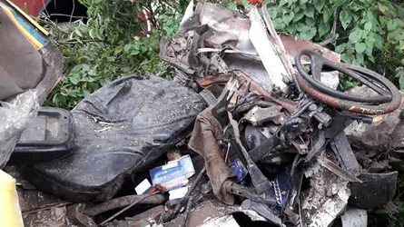 লেগুনাকে পিষে ফেলল বাস, শিশুসহ নিহত ১৪
