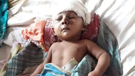 বাসের ধাক্কা : মারা গেল কুষ্টিয়ার সেই শিশুটি
