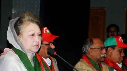 খালেদা জিয়ার জামিন স্থগিত করেননি চেম্বার আদালত