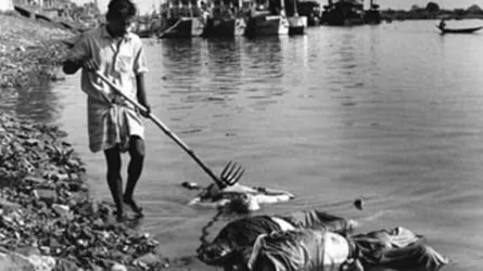 ভুয়া ছবি দিয়ে রোহিঙ্গাদের বিরুদ্ধে মিয়ানমার আর্মির ‘সত্য খবর’!