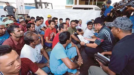 মালয়েশিয়ায় ইমিগ্রেশনের সাঁড়াশি অভিযানে দিশেহারা অবৈধরা