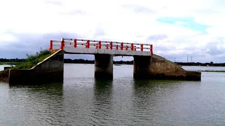 ‘রাস্তা ছাড়া সেতু’