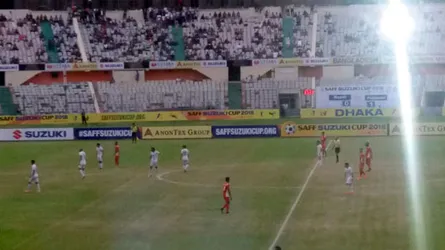 নাটকীয় জয়ে শুভ সূচনা পাকিস্তানের