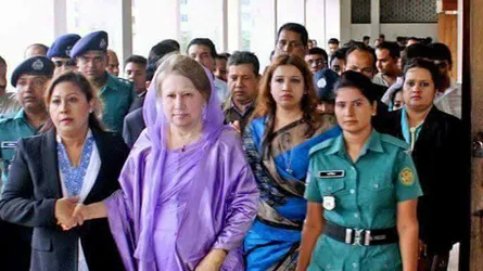 আদালতকে খালেদা জিয়া : ‘আমার অবস্থা খুবই খারাপ’