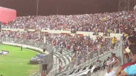 বঙ্গবন্ধু স্টেডিয়ামে লাল-সবুজ উৎসব