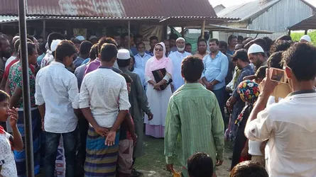 শিবচরে নদী ভাঙ্গনে ক্ষতিগ্রস্ত মানুষের পাশে বিএনপি নেত্রী নাদিরা মিঠু