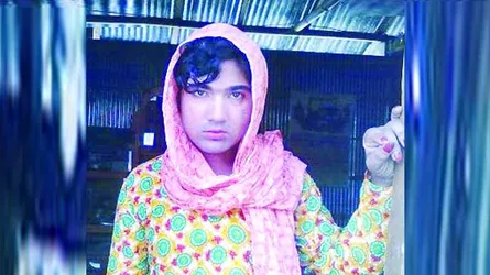 নর থেকে নারী : এক সন্তানের জনককে নিয়ে চাঞ্চল্য