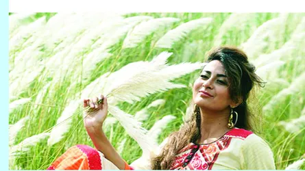 শরতে সুন্দর : রঙের ঝলক