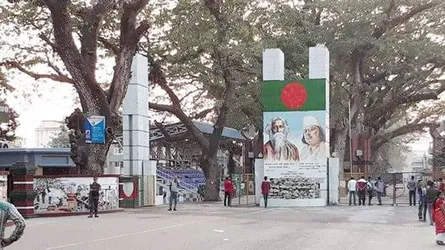 বেনাপোল স্থলবন্দরে আনছার প্লাটুন কমান্ডারের বিরুদ্ধে যত অভিযোগ