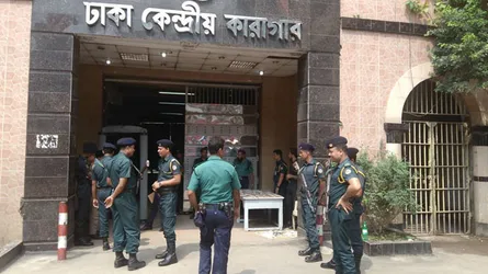 খালেদা জিয়ার বিচার ঘিরে কারাগার এলাকায় কঠোর নিরাপত্তা