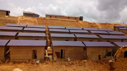 রোহিঙ্গাদের জন্য মডেল ঘর নির্মাণ শুরু